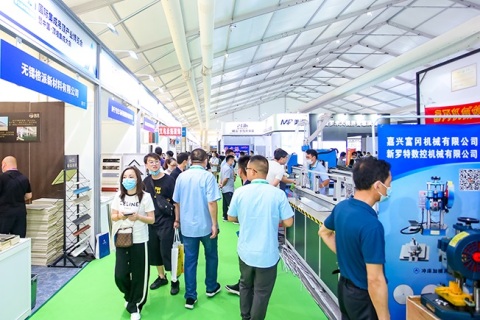 嘉兴国际集成吊顶产业展-中国顶墙集成大会展会现场图片