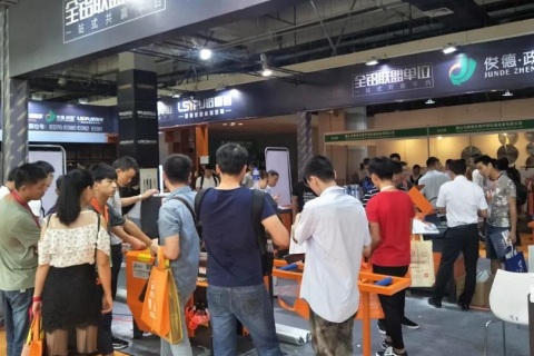 广州国际遮阳门窗展展会现场图片