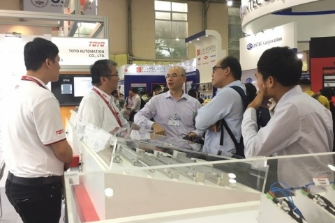 越南电子零部件展览会展会现场图片