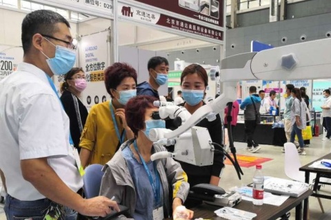 河北石家庄口腔器材展览会展会现场图片