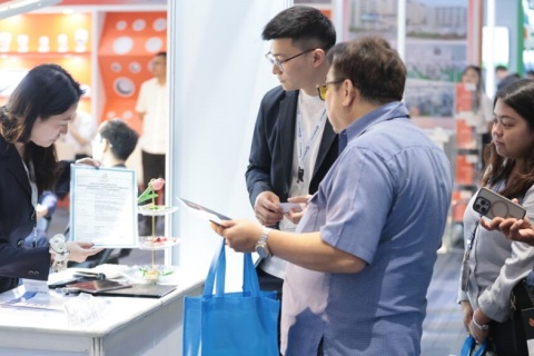 菲律宾电力照明及新能源展览会展会现场图片