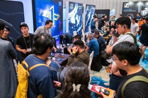 美国纽约HiFi耳机展览会展会现场图片
