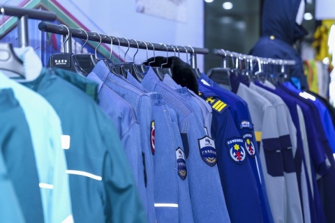 中国(重庆)职业服装供应链博览会展会现场图片