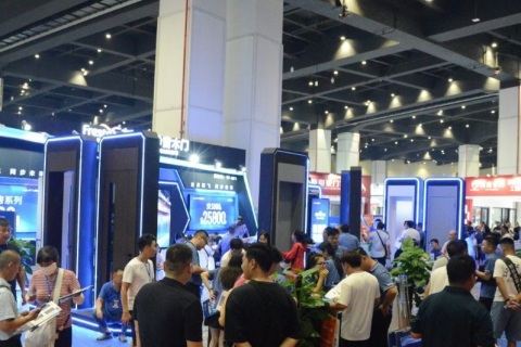 郑州设计周展会现场图片