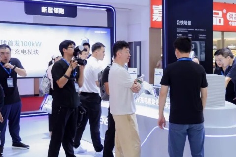 北京国际电动重卡展览会展会现场图片